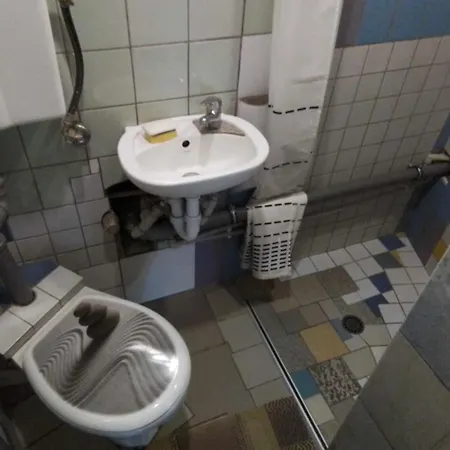 아파트 Art Gallery